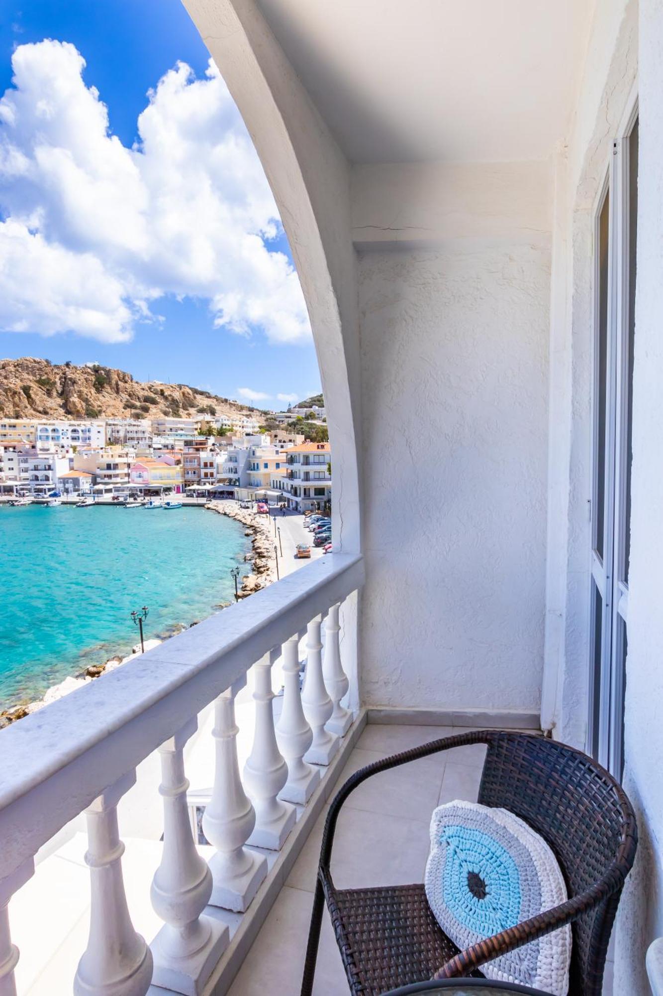 Mimis & Connie 1 Lägenhet Karpathos Exteriör bild