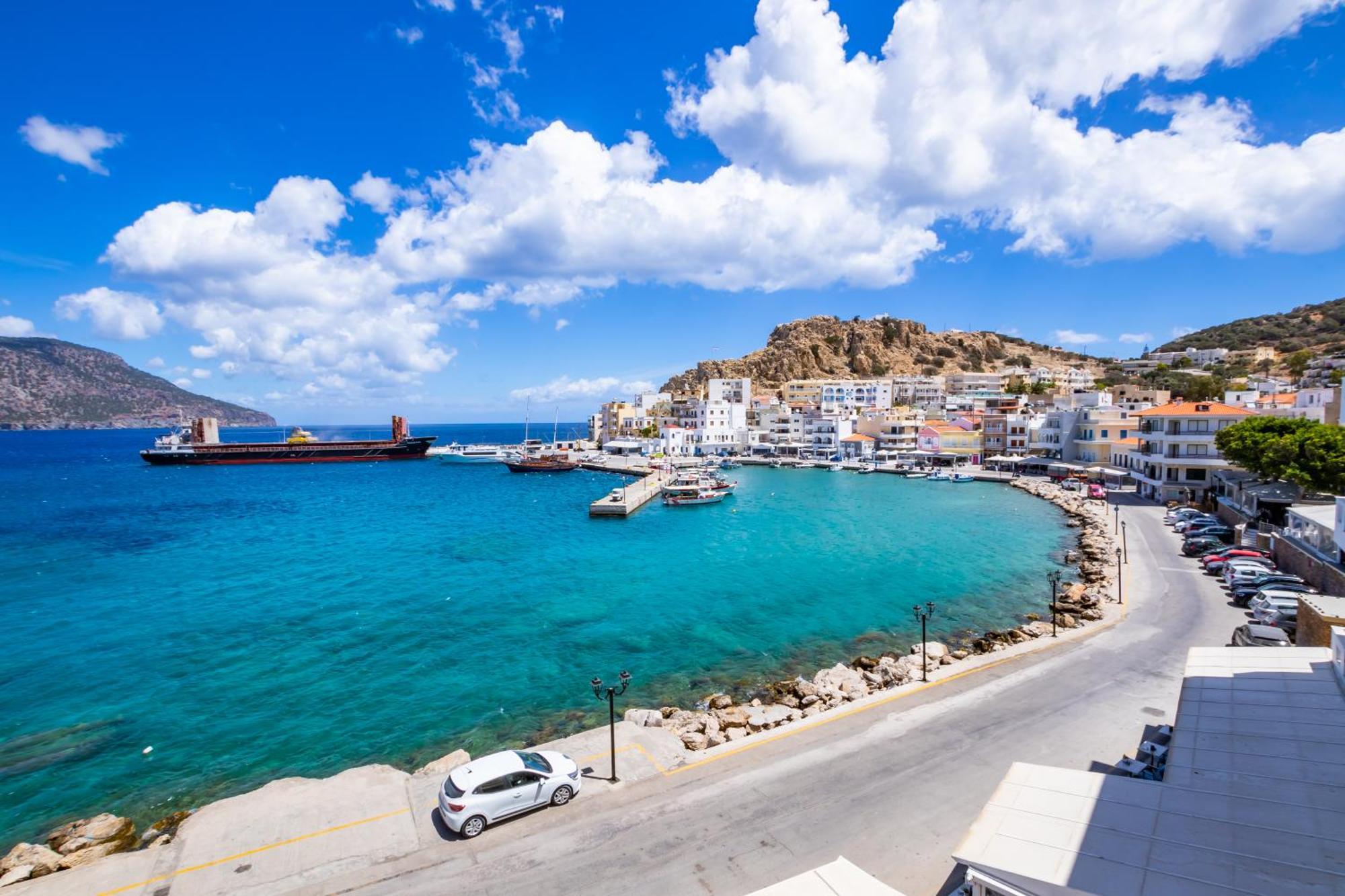Mimis & Connie 1 Lägenhet Karpathos Exteriör bild